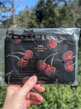 COACH Corner Zip Wristlet With Cherry Print NWT AUTHENTIC